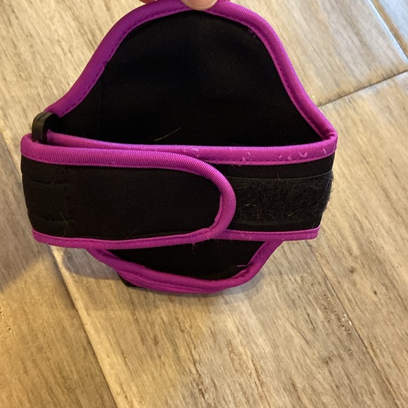 Zone fitness lifting training gloves (L) and armband holder/strap for phone - Picture 4 of 6